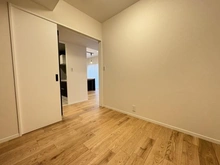 【埼玉県/戸田市新曽南】ヴィルヌーブ戸田公園 洋室