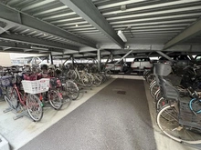 【埼玉県/戸田市新曽南】ヴィルヌーブ戸田公園 駐輪場