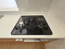 【埼玉県/戸田市新曽南】メイツ戸田公園 キッチン：三口コンロ