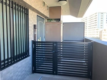 【埼玉県/戸田市下前】コスモ戸田公園シティフォルム ポーチ