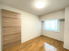 【埼玉県/朝霞市泉水】アドグランデ朝霞台 洋室