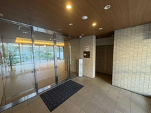 【埼玉県/朝霞市泉水】アドグランデ朝霞台 エントランス