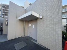 【埼玉県/朝霞市泉水】アドグランデ朝霞台 共用部：ごみ置き場