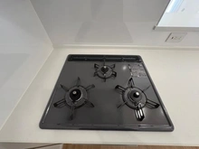 【埼玉県/戸田市南町】レーベンハイム戸田公園アクアシティ キッチン：三口コンロ