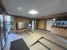 【埼玉県/さいたま市南区白幡】武蔵浦和第3ローヤルコーポ エントランス