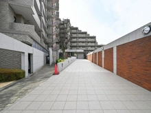 【埼玉県/さいたま市桜区田島】ライオンズガーデン西浦和第二 アプローチ