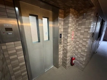 【埼玉県/朝霞市溝沼】ロイヤルステージ朝霞 共用施設：エレベーター