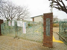 【埼玉県/戸田市新曽南】レーベンハイム戸田公園スペイシャス 戸田市立新曽中学校（現地より約2,230m）