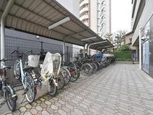 【埼玉県/戸田市下前】リュエル戸田公園 駐輪場