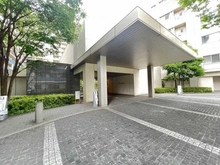 【埼玉県/戸田市下前】グランシンフォニア　WEST棟 エントランス