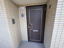 【埼玉県/さいたま市南区白幡】コスモノーブル武蔵浦和III 玄関