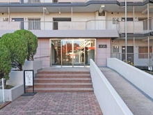 【埼玉県/さいたま市南区辻】ハイラーク浦和 アプローチ