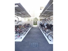 【埼玉県/戸田市本町】オーベル戸田公園レジデンス 駐輪場