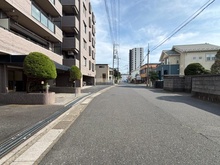【埼玉県/吉川市大字平沼】レーベンハイム吉川弐番館 前面道路