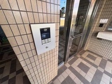【埼玉県/さいたま市南区内谷】ソルシェ武蔵浦和 エントランス：インターホン