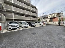 【埼玉県/戸田市下戸田】コスモ戸田公園エクシード 駐車場