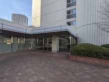 【埼玉県/さいたま市中央区上落合】与野ハウス 2号棟 エントランス