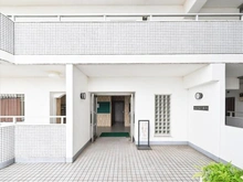 【埼玉県/さいたま市緑区大字中尾】ビューパレー浦和 エントランス