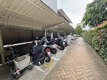 【埼玉県/戸田市中町】コスモシティ戸田公園 バイク置場