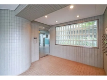 【埼玉県/さいたま市北区奈良町】コスモ大宮西 エントランス