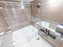 【埼玉県/さいたま市桜区西堀】レーベンリヴァーレ中浦和ファーストレジデンス 浴室