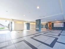 【埼玉県/さいたま市桜区西堀】レーベンリヴァーレ中浦和ファーストレジデンス エントランス