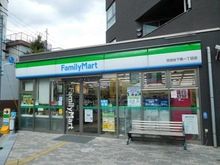 【東京都/世田谷区上馬】ザ・パークハウス三軒茶屋タワー ファミリーマート世田谷上馬1丁目店（現地より約150m）