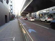 【東京都/世田谷区上馬】グラーサ駒沢大学 前面道路