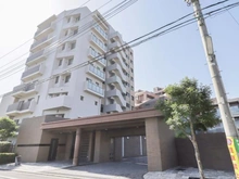 【東京都/世田谷区三軒茶屋】シャリエ三軒茶屋 外観