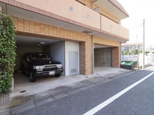 【東京都/世田谷区上馬】スターロワイアル三軒茶屋 駐車場