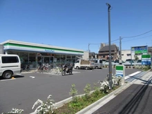【東京都/世田谷区上用賀】上用賀パーク・マンション ファミリーマート 桜丘世田谷通り店（現地より約270m）