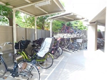 【東京都/世田谷区下馬】ガーデンヴィラ三軒茶屋 駐輪場