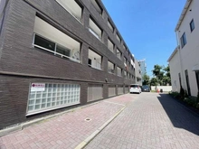 【東京都/世田谷区代沢】クウェストスクエア代沢 駐車場