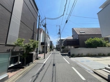 【東京都/世田谷区代沢】クウェストスクエア代沢 前面道路
