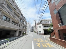 【東京都/世田谷区三軒茶屋】三軒茶屋パーク・マンション 前面道路