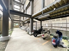 【神奈川県/川崎市中原区新丸子東】パークシティ武蔵小杉　ザ　グランドウイングタワー バイク置場