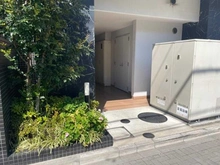 【東京都/杉並区高円寺南】グローベル　ザ・高円寺プレミアム エントランス：サブエントランス
