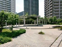 【東京都/江東区豊洲】キャナルワーフタワーズWest棟 敷地内