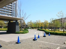 【神奈川県/川崎市川崎区港町】リヴァリエA棟 敷地内