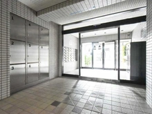 【神奈川県/横浜市鶴見区朝日町】ロイヤルシャトー入船公園 エントランス