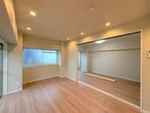 【神奈川県/横浜市鶴見区鶴見中央】ニックハイム鶴見第一 LDK：右奥：洋室