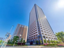 【神奈川県/川崎市幸区堀川町】ラゾーナ川崎レジデンス　セントラルタワー 外観：写真中央右側