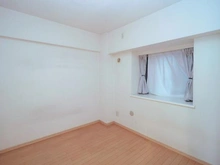 【神奈川県/横浜市鶴見区生麦】リブゼ横浜クレインポート サービスルーム（納戸）