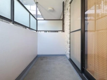 【神奈川県/横浜市鶴見区北寺尾】ライオンズヒルズ北寺尾 バルコニー：6.0帖の洋室のバルコニー