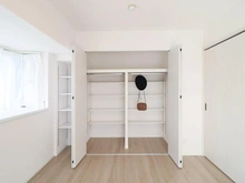 【神奈川県/横浜市鶴見区北寺尾】ライオンズヒルズ北寺尾 収納：6.9帖の洋室