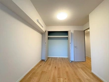 【神奈川県/川崎市川崎区浜町】コスモ川崎スクエア サービスルーム（納戸）