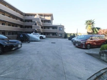 【神奈川県/横浜市鶴見区鶴見】グランデマール鶴見 駐車場