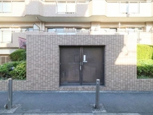 【神奈川県/横浜市鶴見区岸谷】朝日シティパリオ鶴見岸谷 ゴミ置き場