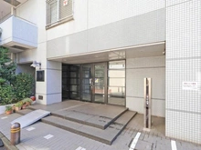 【東京都/世田谷区三軒茶屋】ユニーブル三軒茶屋 エントランス