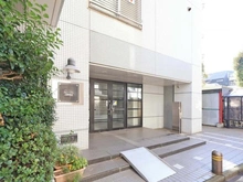 【東京都/世田谷区三軒茶屋】ユニーブル三軒茶屋 エントランス